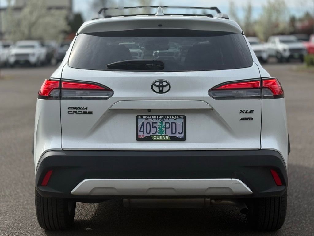 Certified 2023 Toyota Corolla Cross XLE w/ Convenience Package image 4