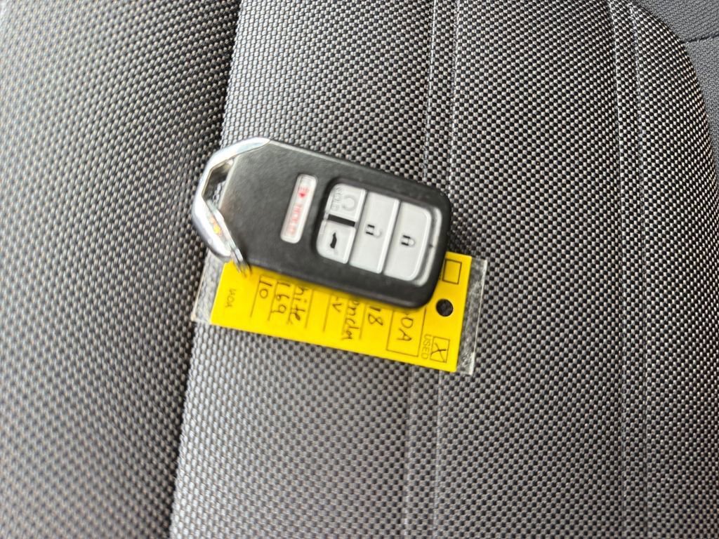 Used 2018 Honda CR-V EX image 30