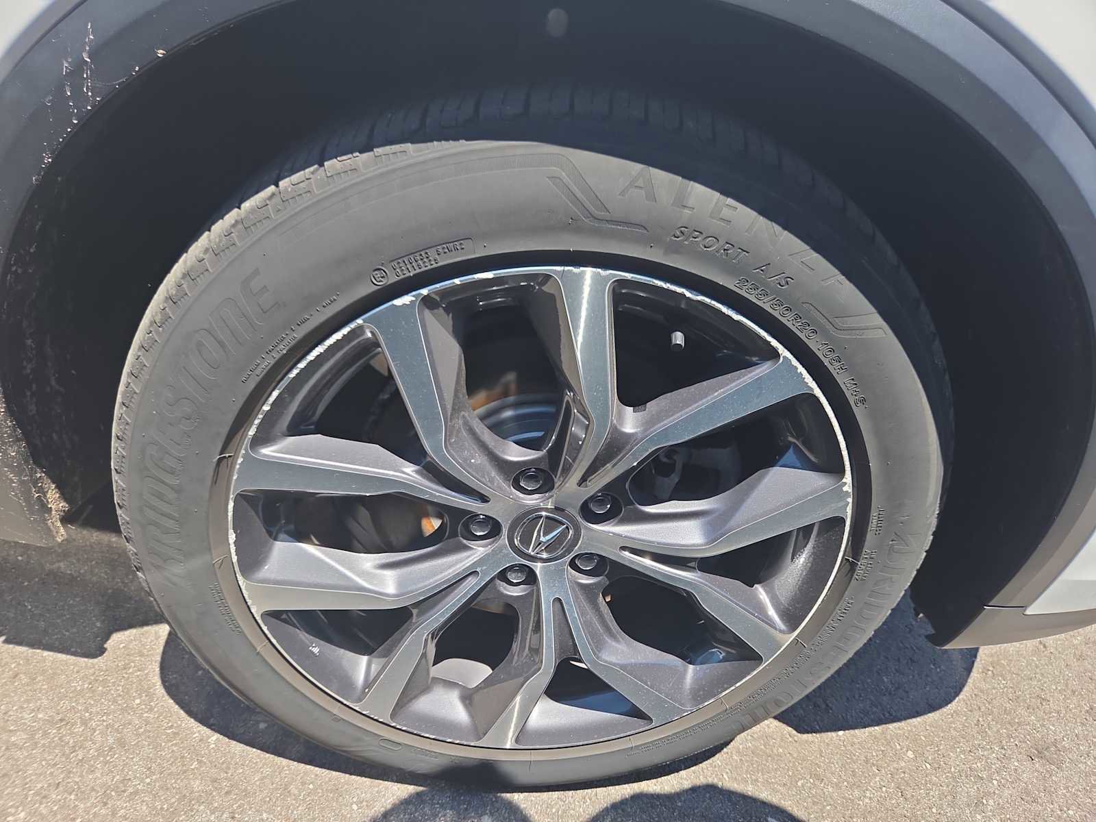 Used 2023 Acura MDX SH-AWD w/ Technology Package image 2