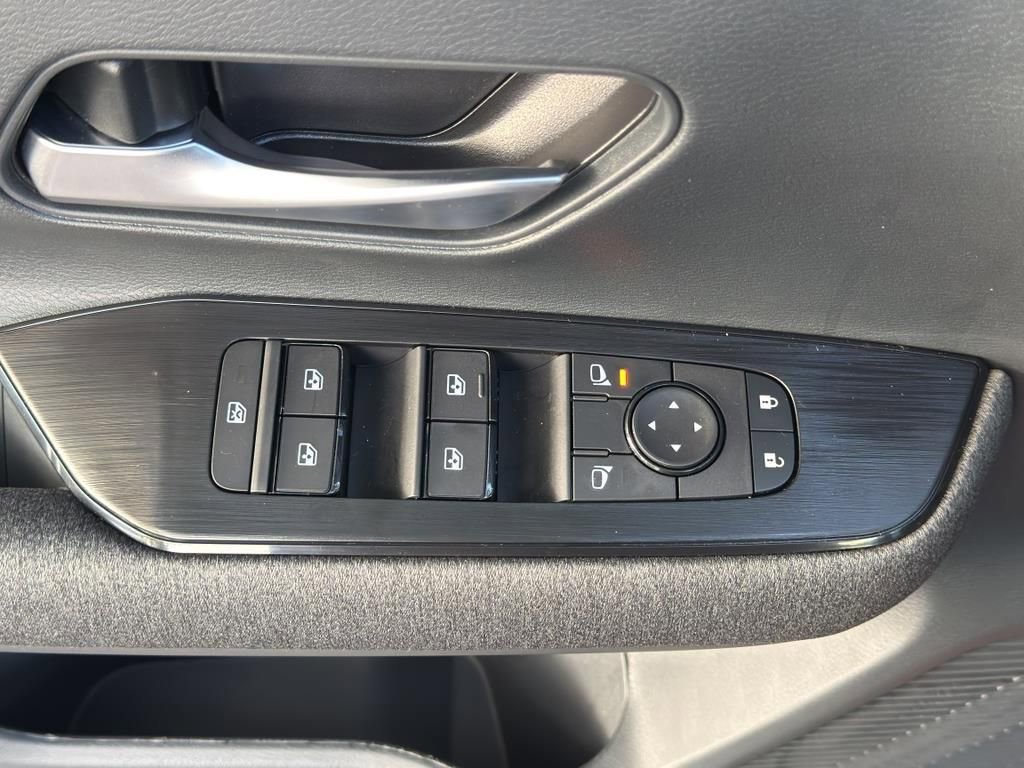 New 2026 Nissan Kicks SV image 17