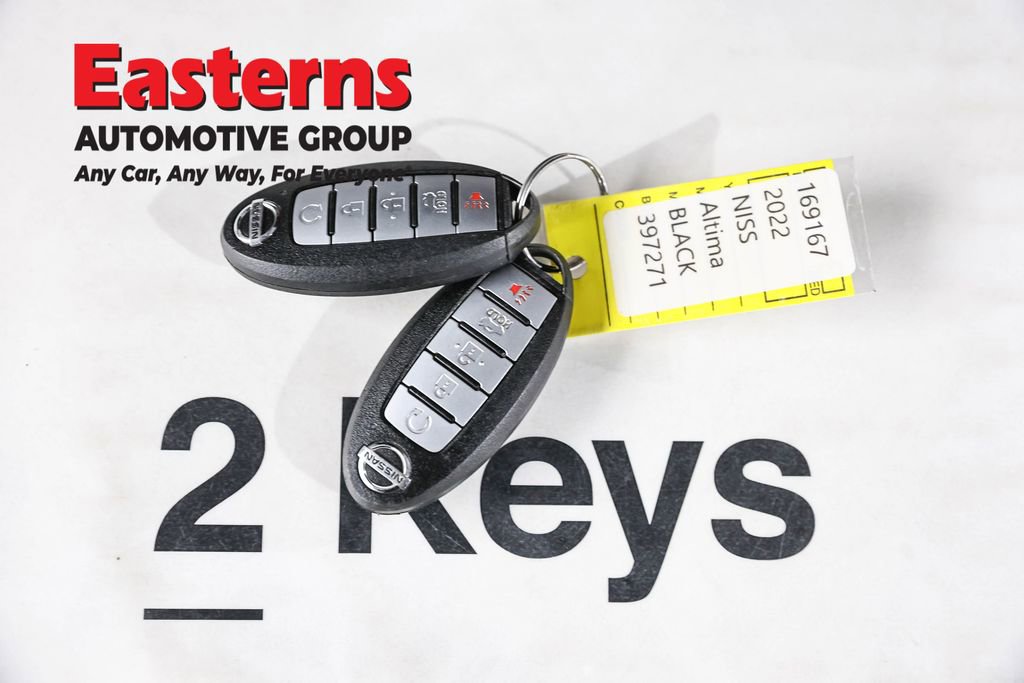 Used 2022 Nissan Altima 2.0 SR FWD image 25