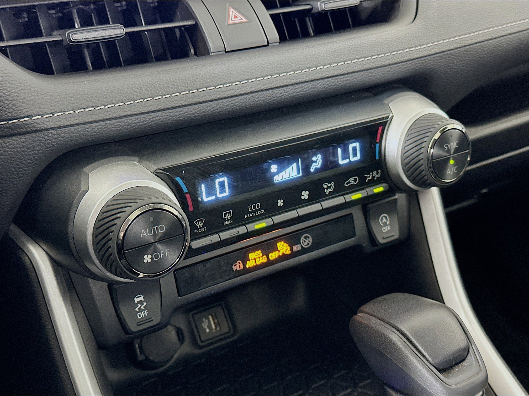 Used 2024 Toyota RAV4 XLE image 24