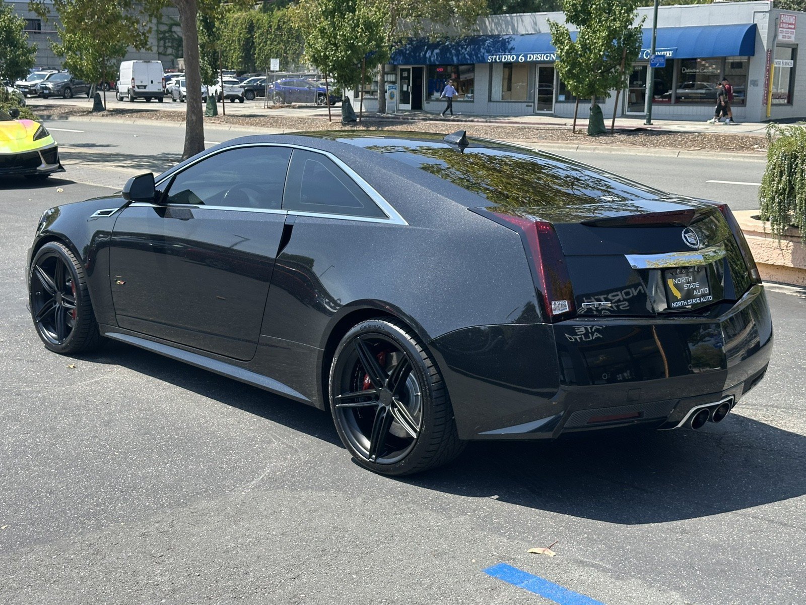 Used 2012 Cadillac CTS V Coupe w/ Wood Trim Package RWD image 12