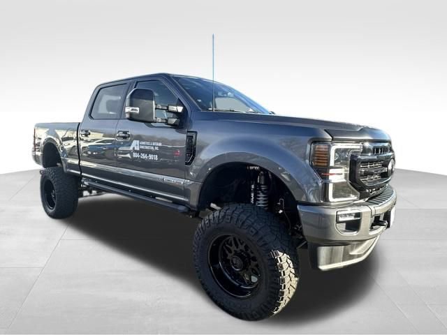 Used 2022 Ford F350 Lariat w/ Black Appearance Package image 11