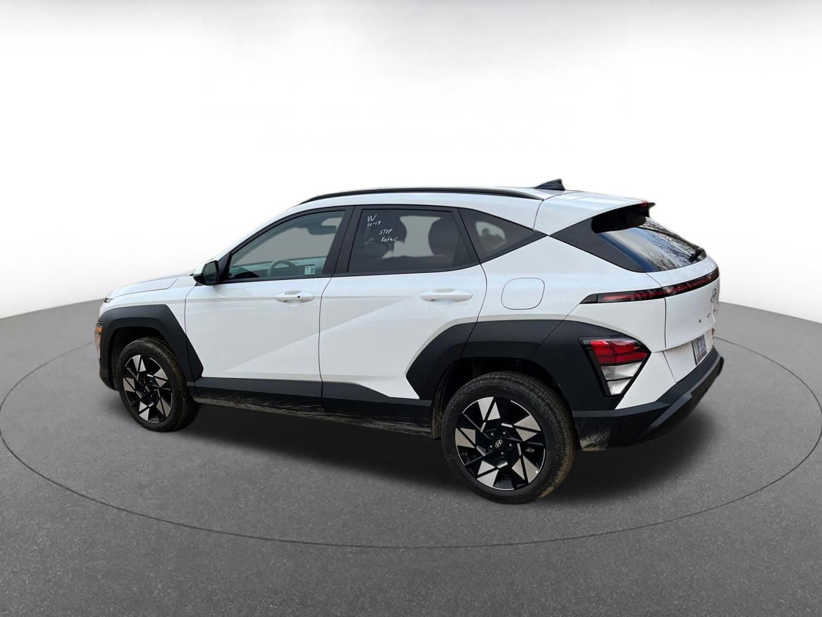 Used 2025 Hyundai Kona SEL image 11