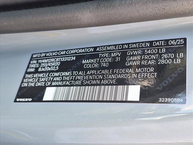 Used 2026 Volvo XC60 B5 Plus w/ Climate Package AWD/4WD image 25