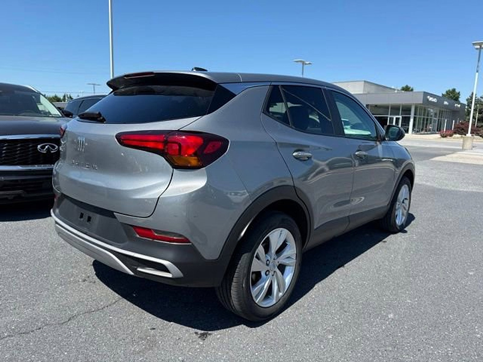 Used 2024 Buick Encore GX Preferred AWD/4WD image 10