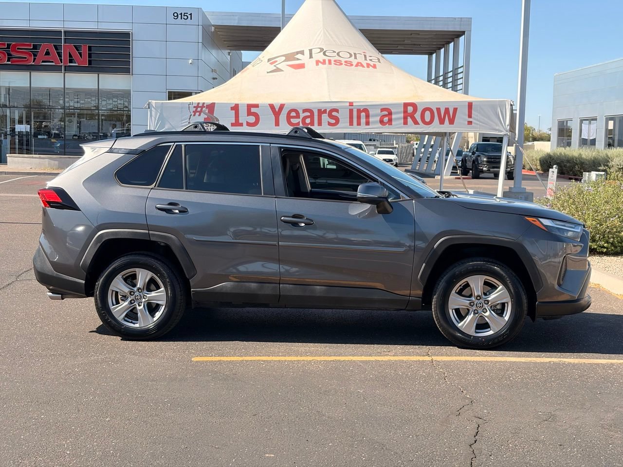 Used 2022 Toyota RAV4 XLE w/ Convenience Package FWD image 7