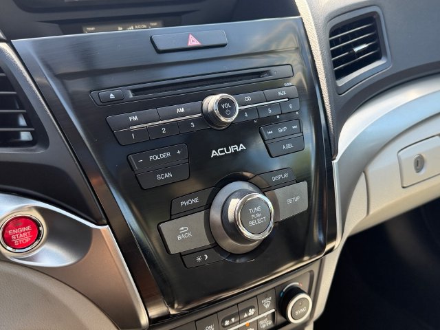 Used 2017 Acura ILX w/ AcuraWatch Plus Package FWD image 25