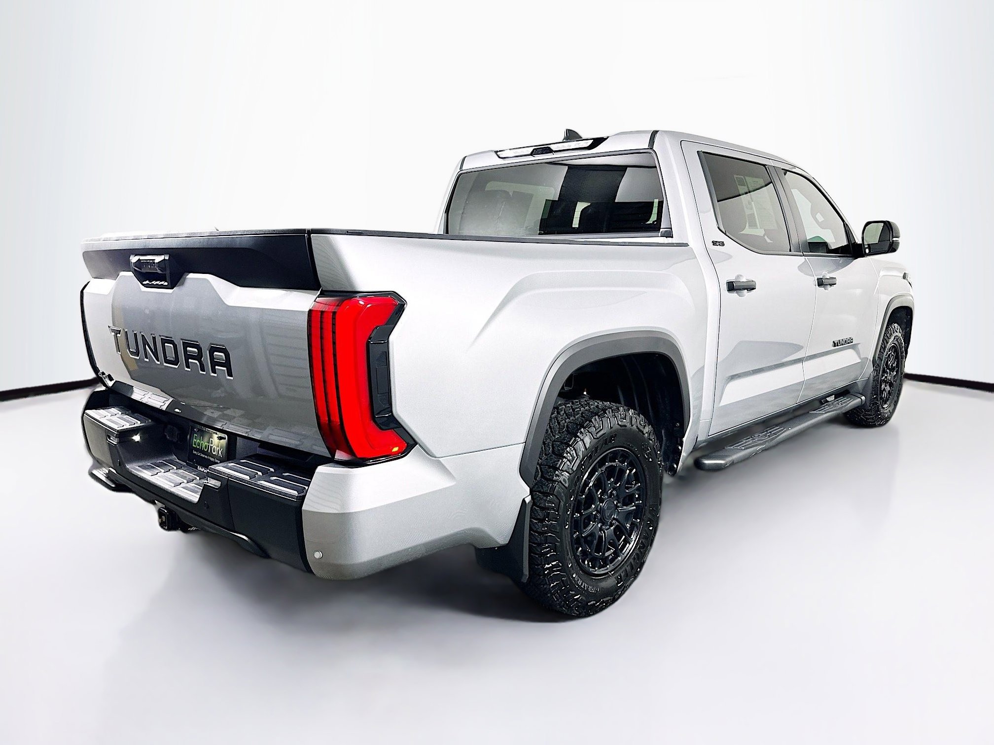 Used 2025 Toyota Tundra SR5 image 9