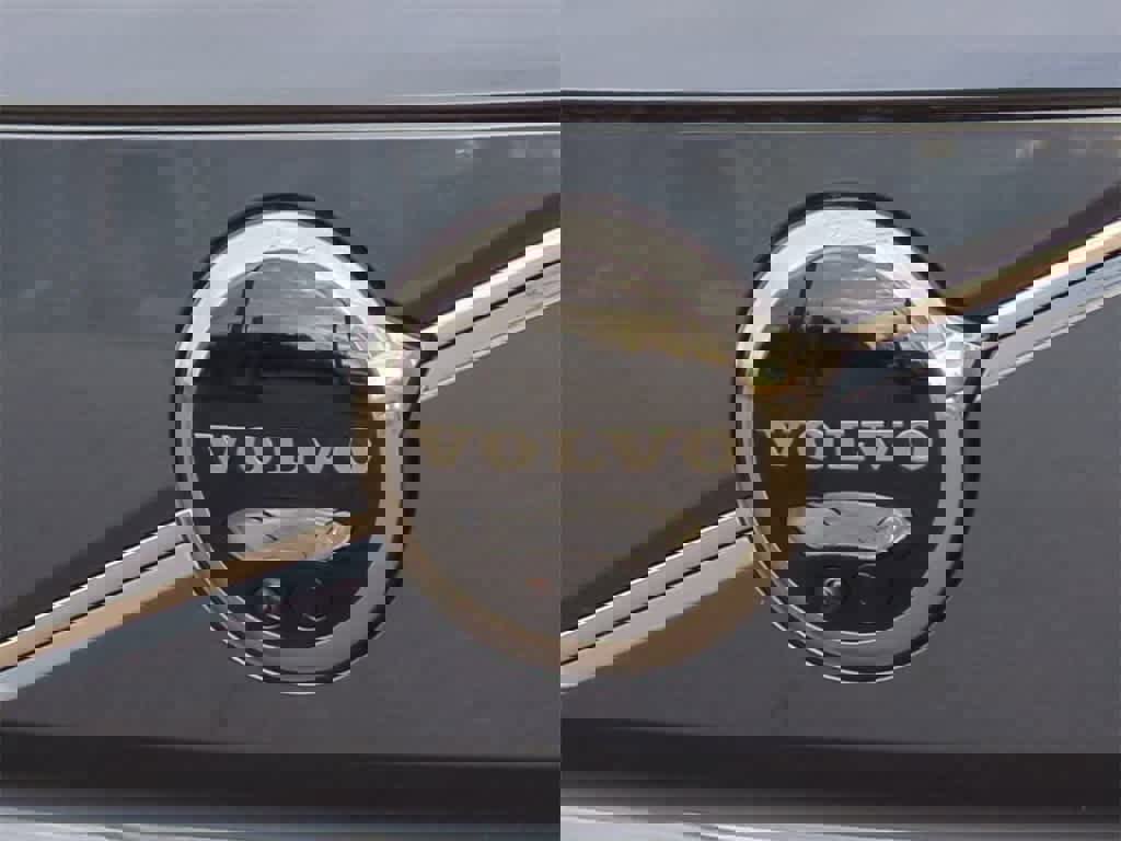 New 2025 Volvo EX90 Ultra w/ Protection Package Premier image 11