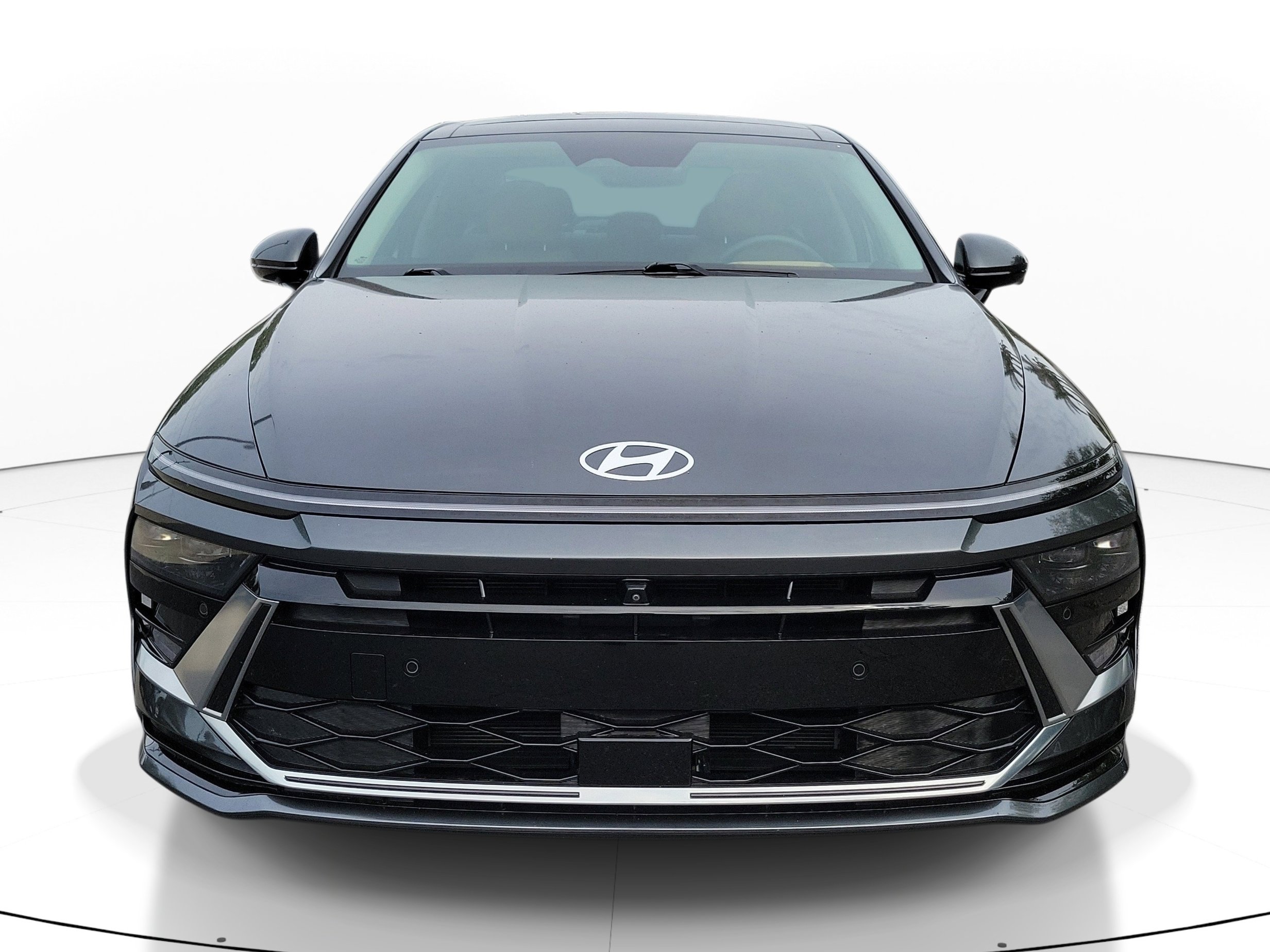 Used 2024 Hyundai Sonata Limited FWD image 2