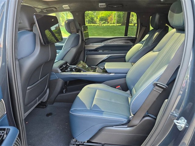 New 2025 Cadillac Escalade IQ Sport 2 image 15