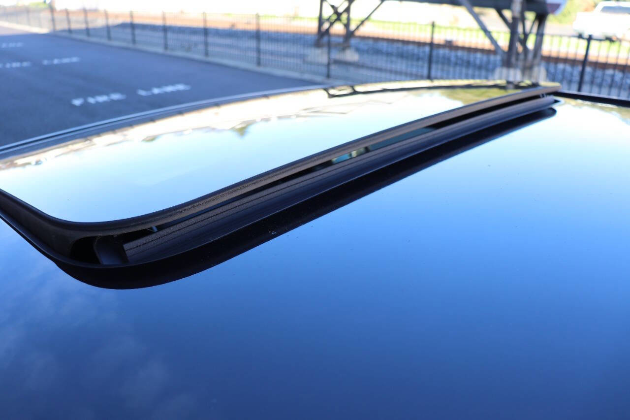 Used 2013 BMW 750Li image 30