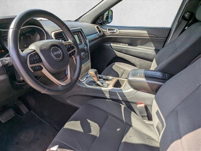 Used 2017 Jeep Grand Cherokee Laredo w/ Quick Order Package 2BE image 15