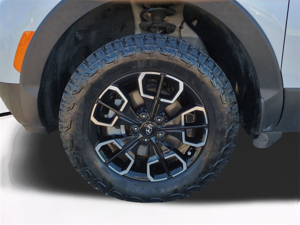 Used 2023 Hyundai Santa Cruz SEL Premium image 11