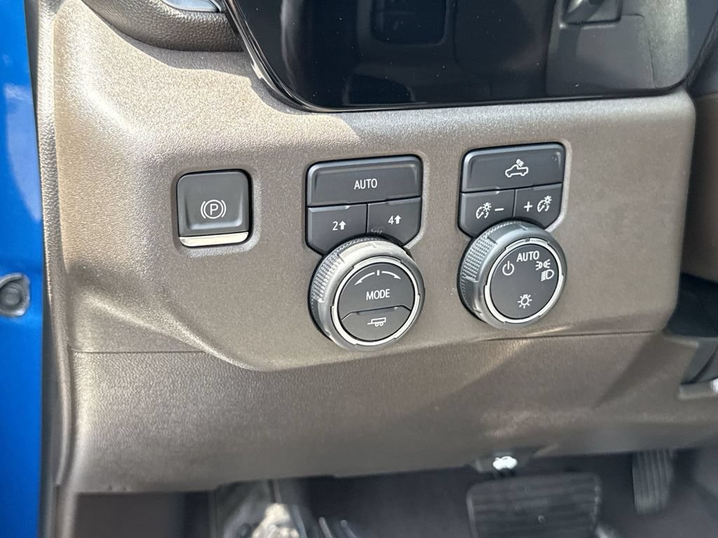 Used 2022 Chevrolet Silverado 1500 LT AWD/4WD image 26