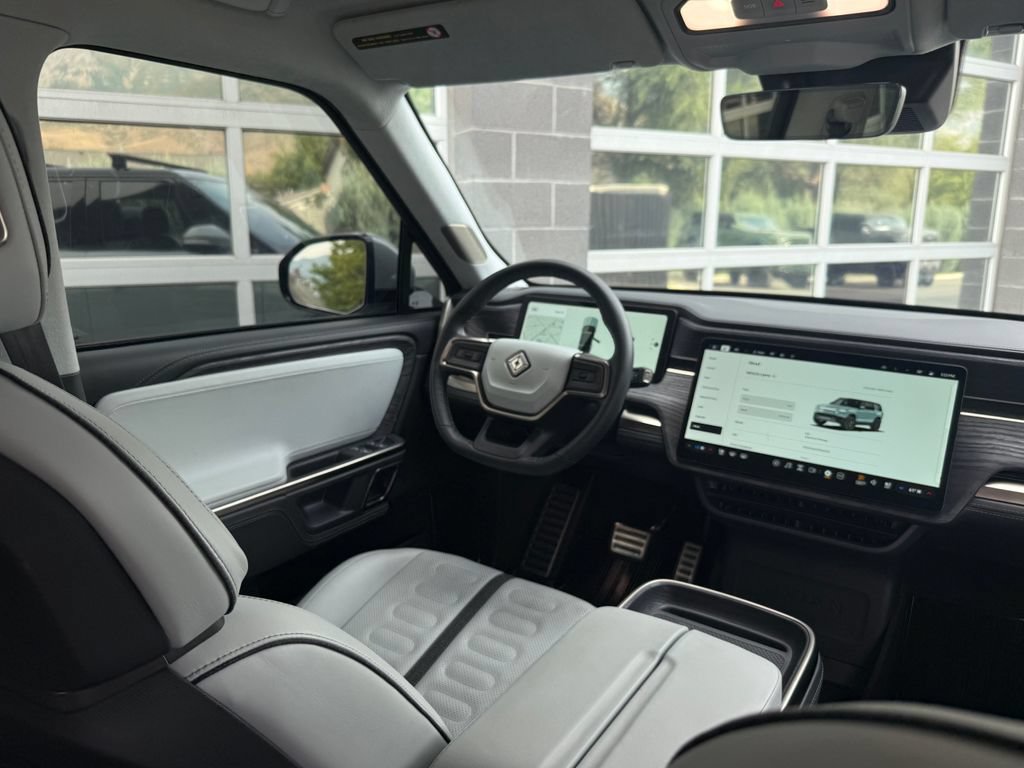 Used 2023 Rivian R1S Adventure AWD/4WD image 47