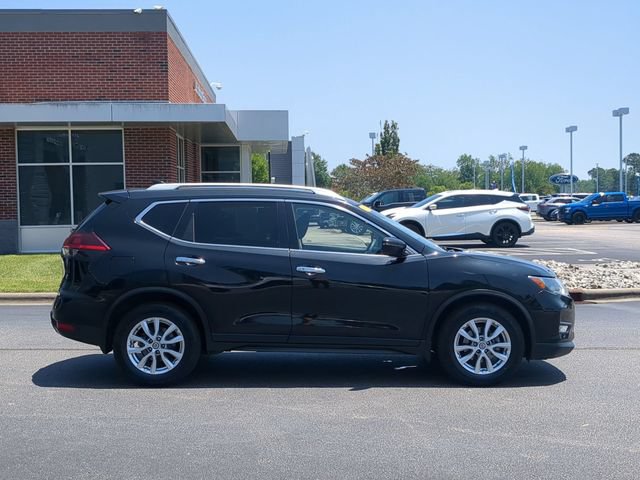 Used 2019 Nissan Rogue SV FWD image 2