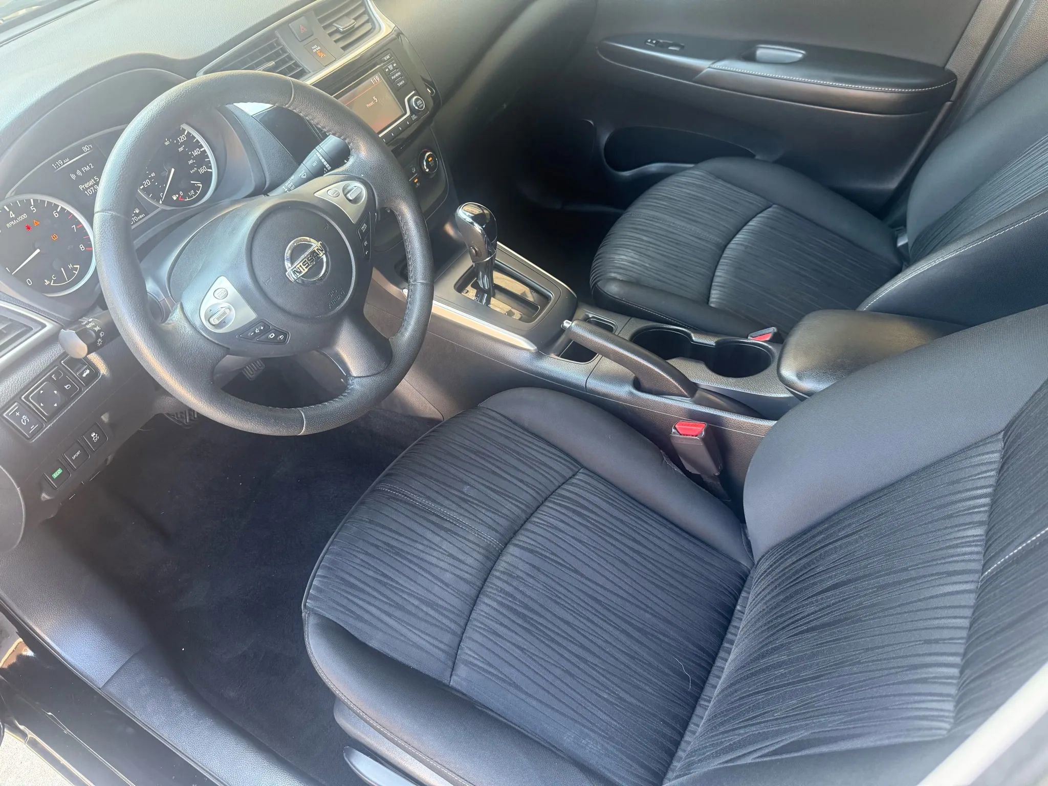 Used 2017 Nissan Sentra SV image 2