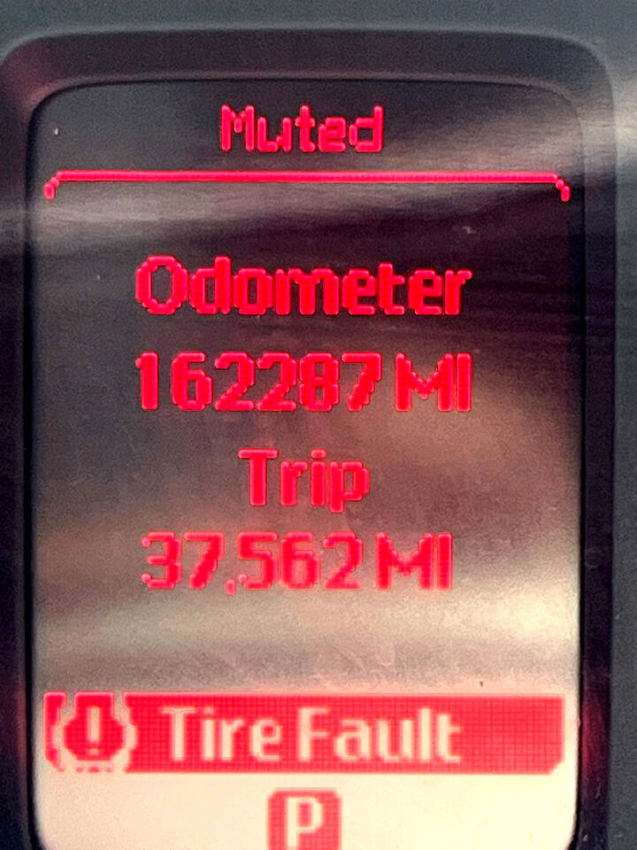 Used 2009 Pontiac G8 Base image 20