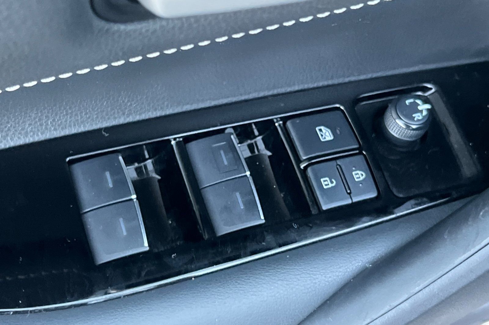 Certified 2023 Toyota Corolla SE image 14