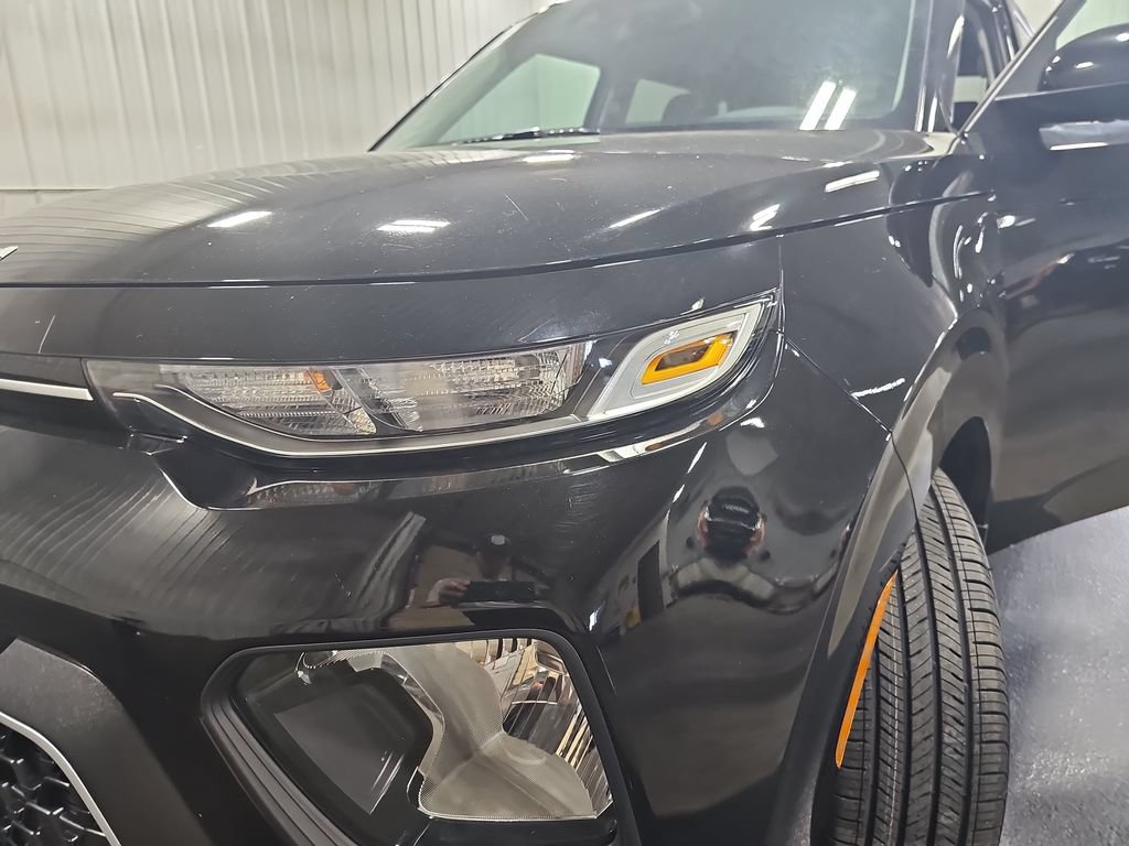 Used 2022 Kia Soul LX w/ Technology Package FWD image 30