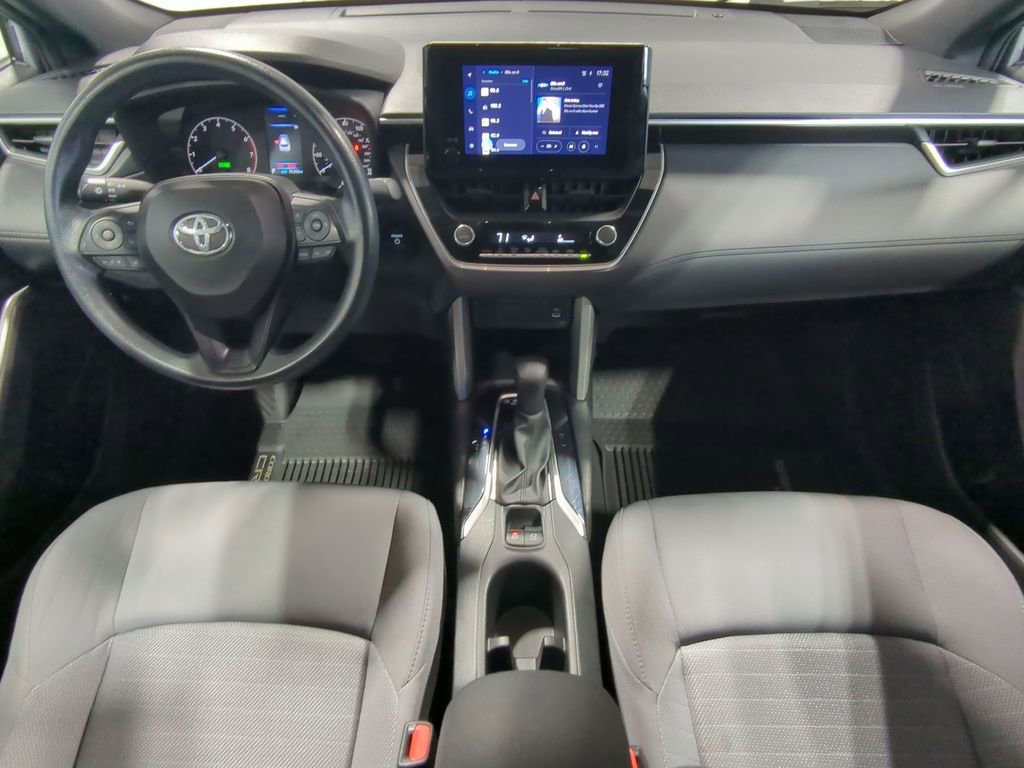 Used 2024 Toyota Corolla Cross AWD Hybrid image 15