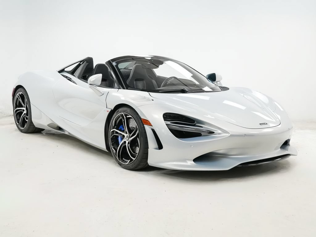 Used 2026 McLaren 750S Spider RWD image 8