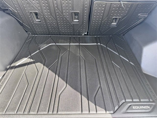 Used 2023 Chevrolet Equinox LT image 12