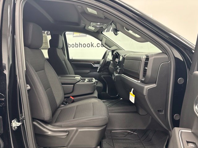 New 2026 Chevrolet Silverado 1500 LT w/ LPO, Liner Protection Package AWD/4WD image 32