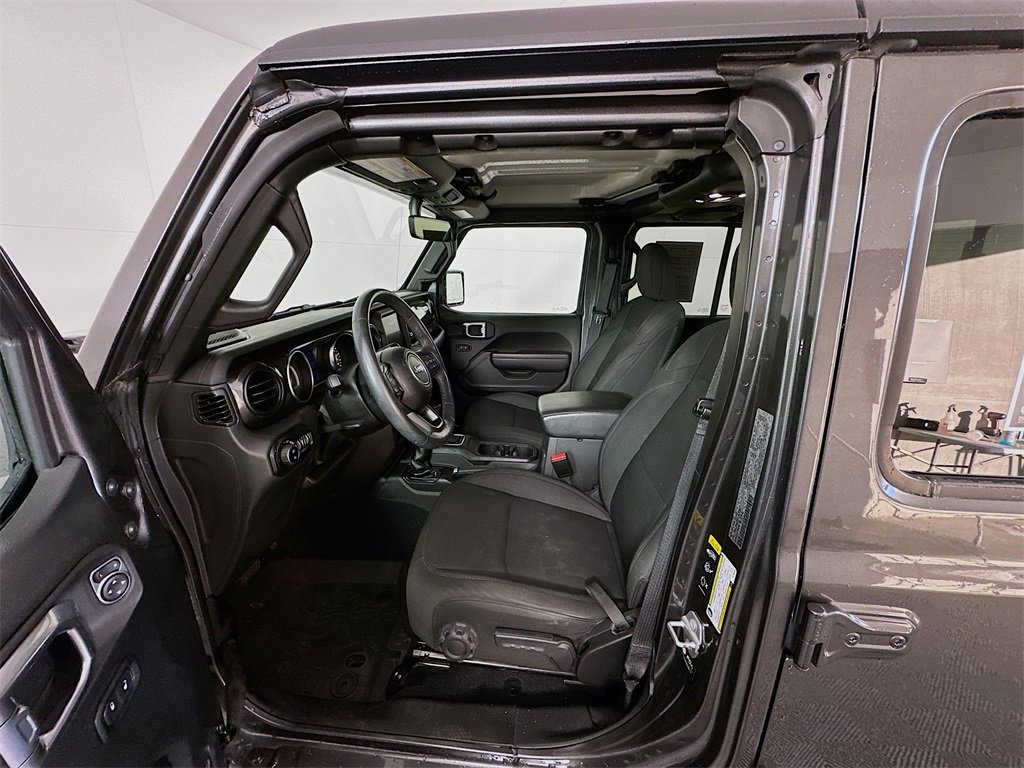 Used 2022 Jeep Gladiator Sport image 21
