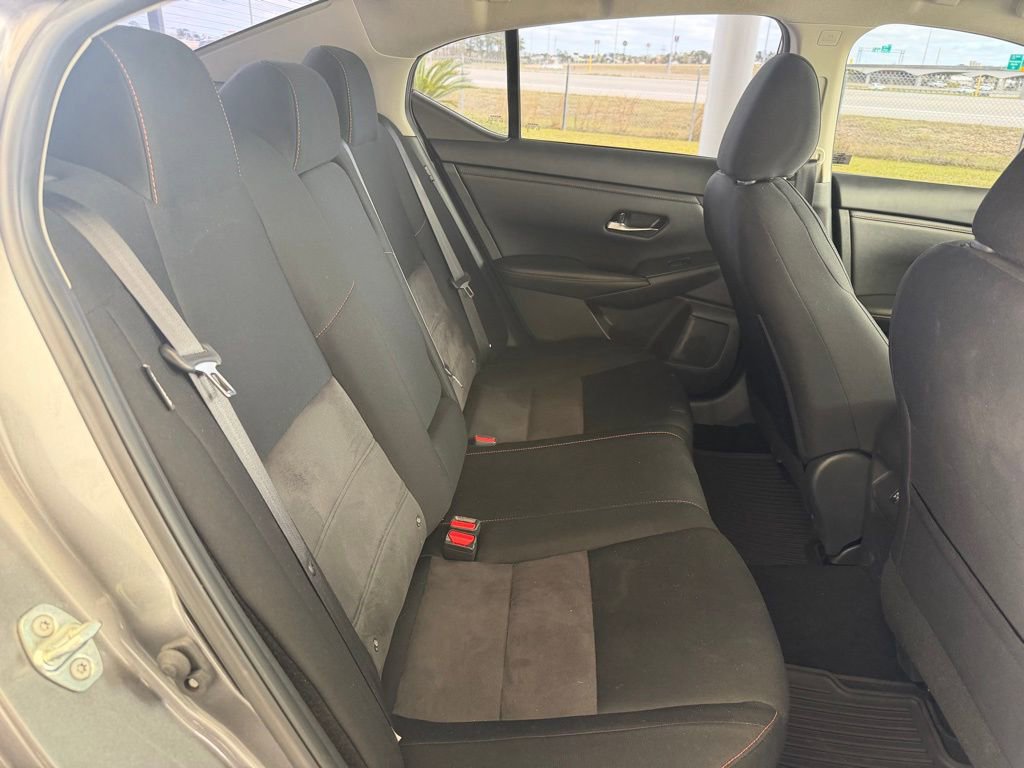 Used 2023 Nissan Sentra SR w/ Midnight Edition Package image 19