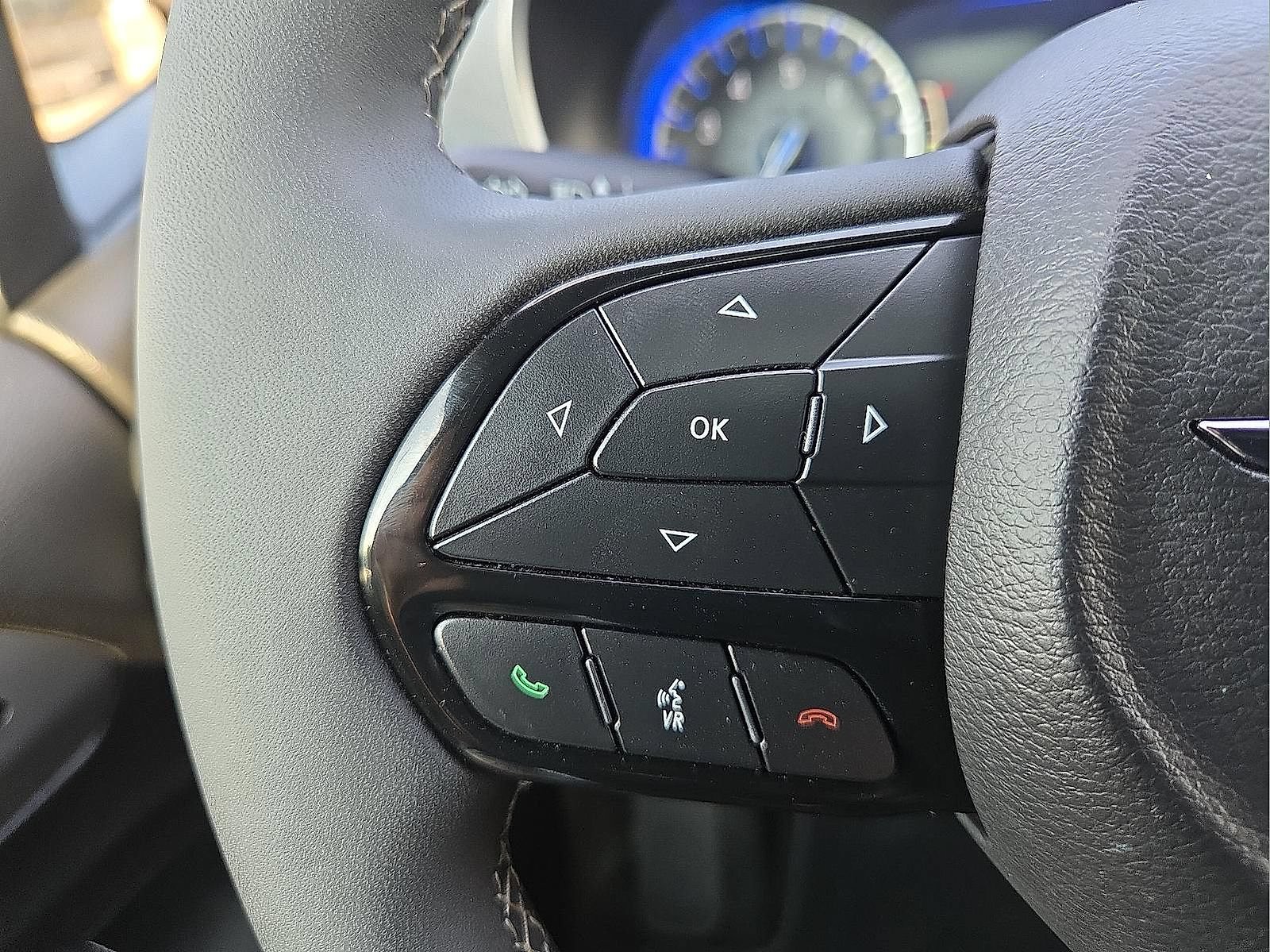 Used 2025 Chrysler Pacifica Limited FWD image 20