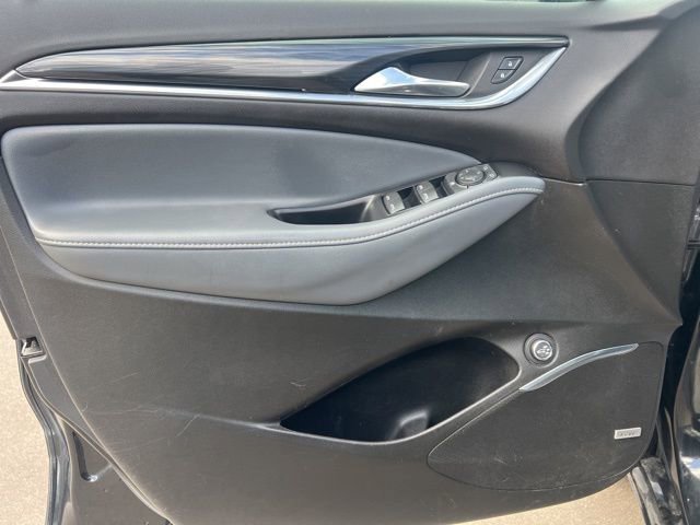 Used 2020 Buick Enclave Essence w/ Sport Touring Edition image 22