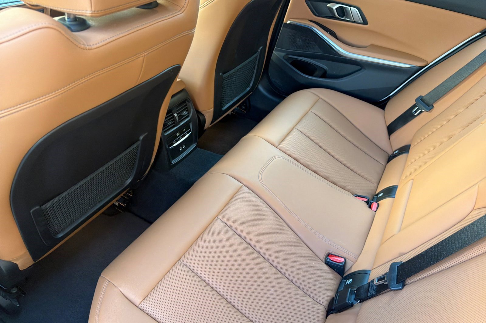 Certified 2022 BMW 330e 330e w/ Convenience Package image 15