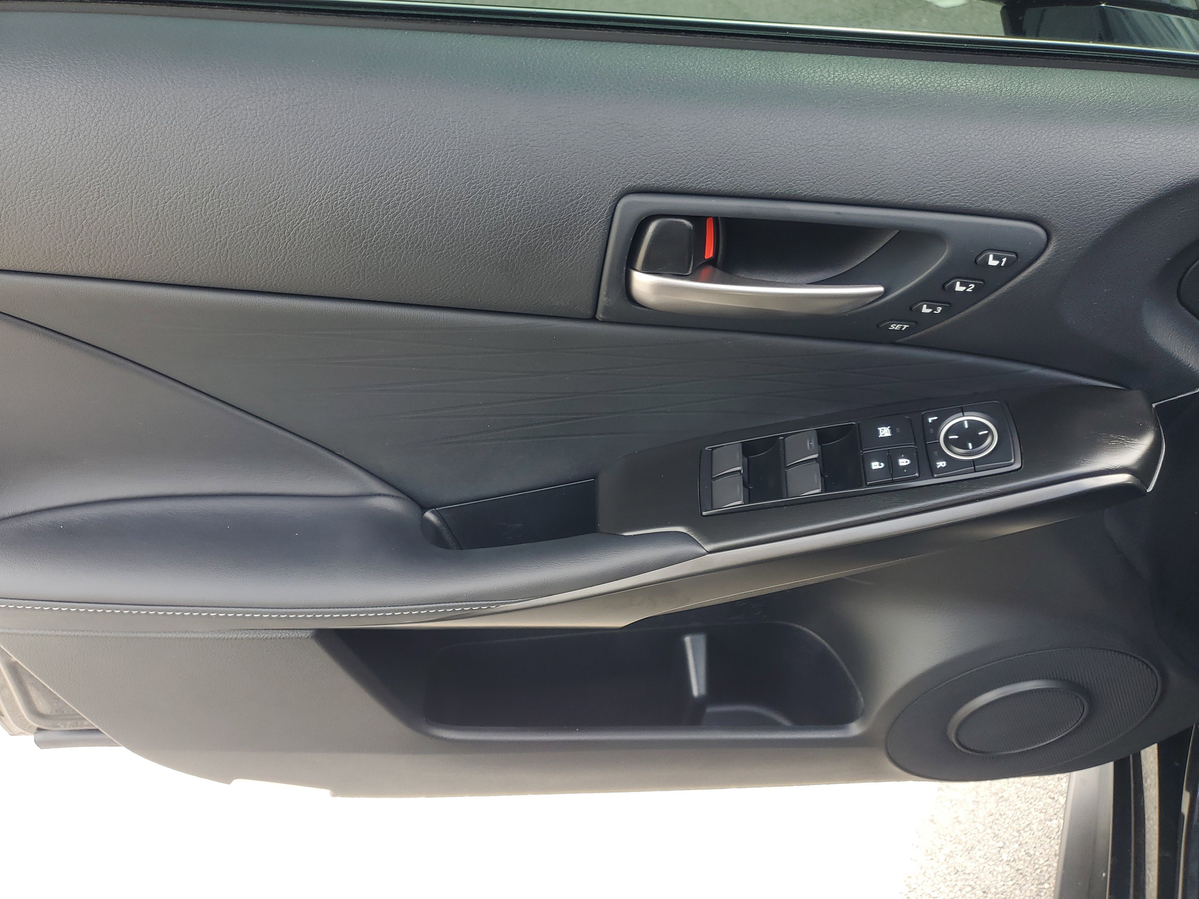 Used 2025 Lexus IS 300 w/ Premium Package RWD image 22
