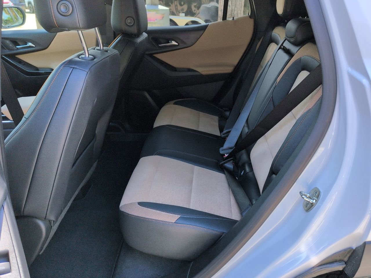 New 2026 Chevrolet Equinox ACTIV w/ Convenience Package III FWD image 22