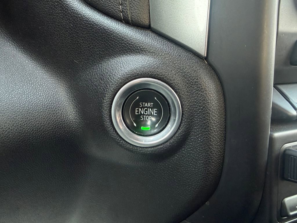 Used 2021 Chevrolet Silverado 2500 LT w/ Convenience Package image 31