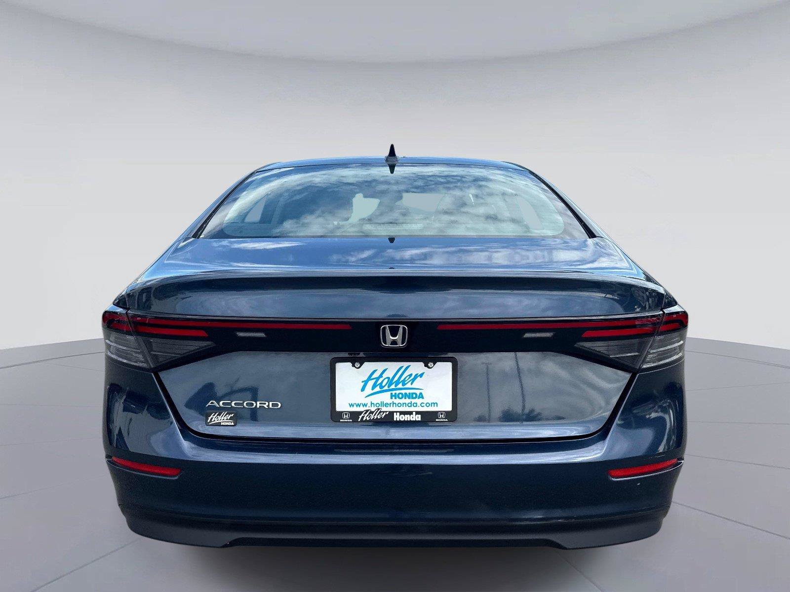 Certified 2024 Honda Accord EX image 5