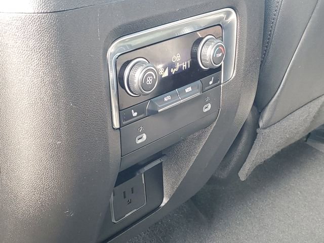 Used 2023 Chevrolet Tahoe High Country image 34