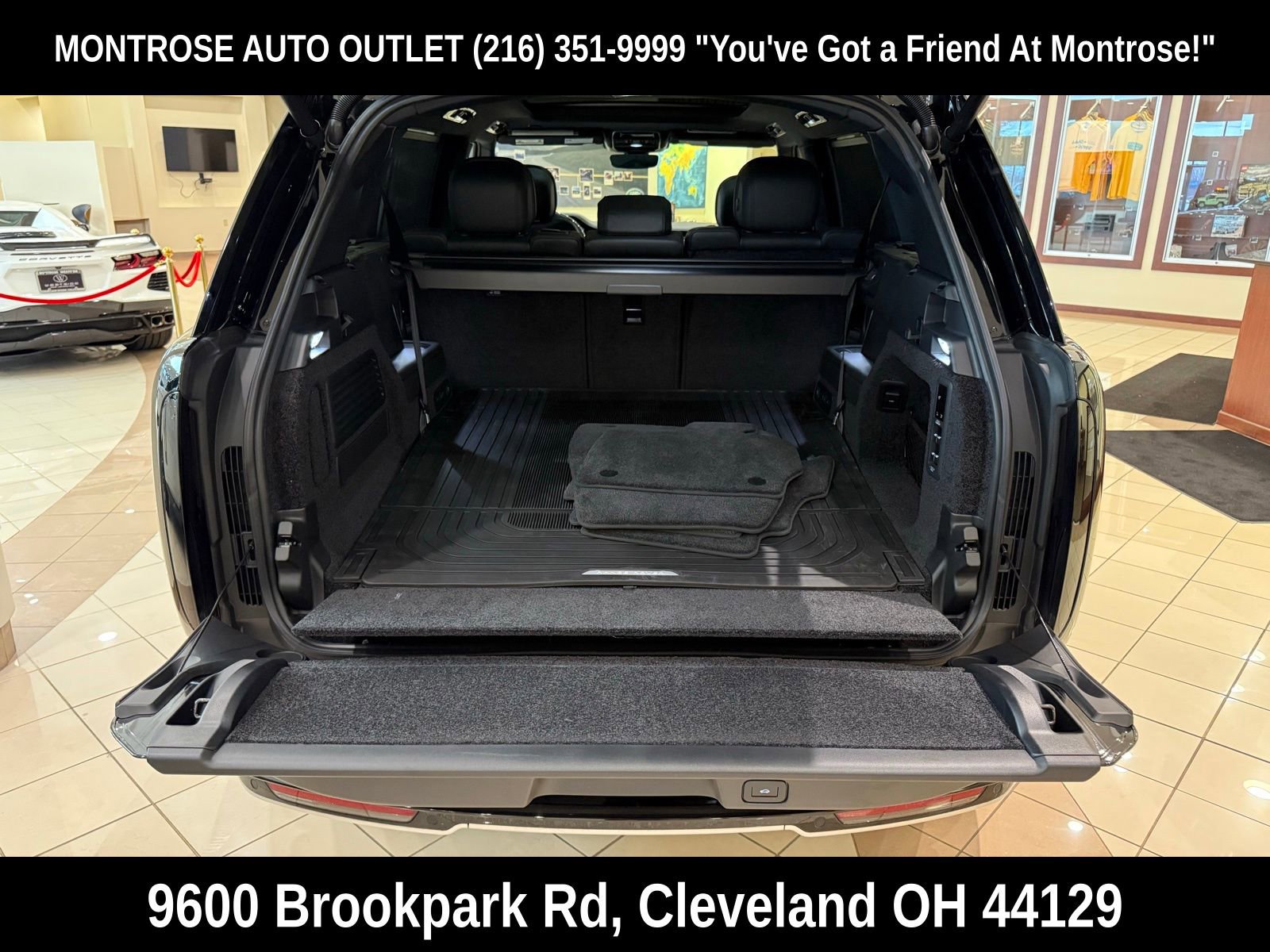 New 2025 Land Rover Range Rover Long Wheelbase SE image 19