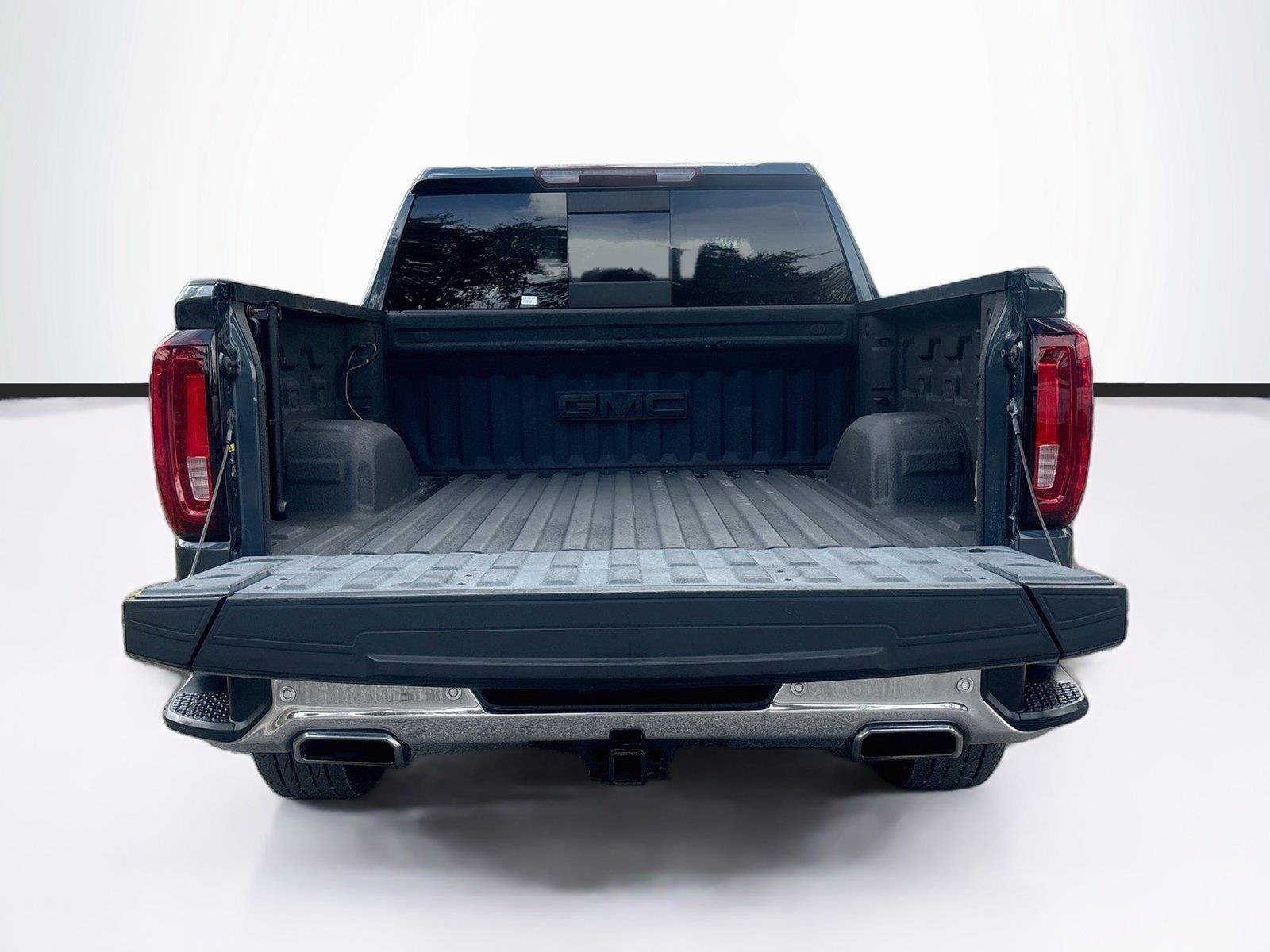 Used 2021 GMC Sierra 1500 SLT w/ SLT Premium Plus Package AWD/4WD image 23