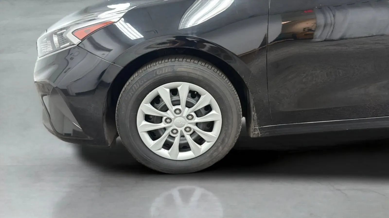 Used 2023 Kia Forte LX FWD image 28
