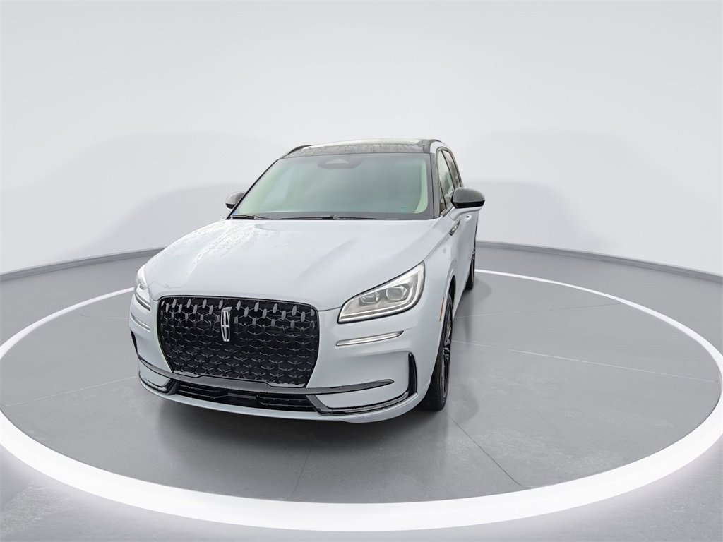 Used 2025 Lincoln Corsair Grand Touring w/ Jet Appearance Package image 3