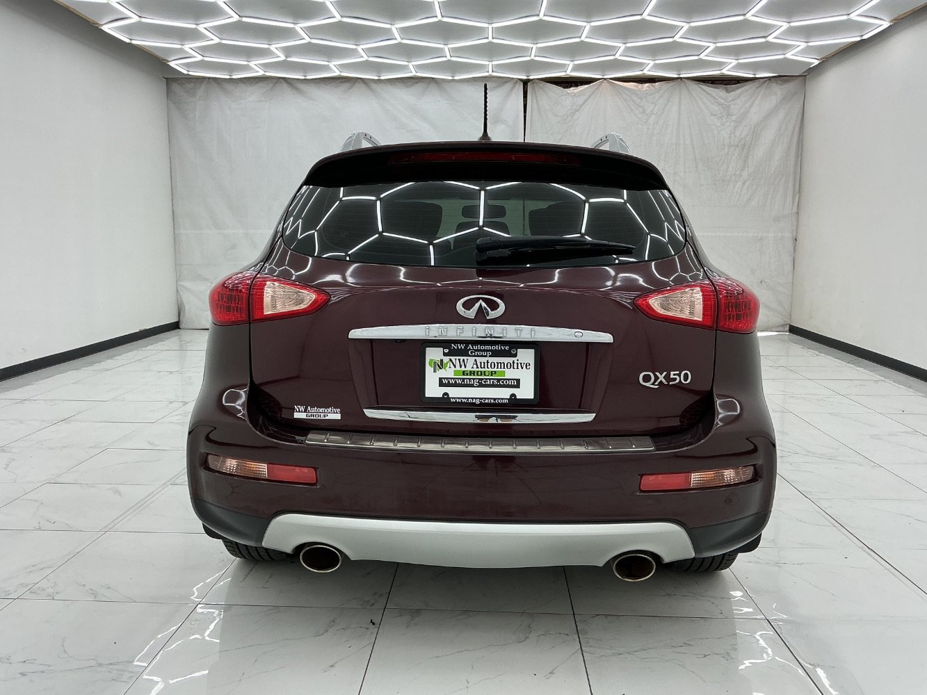 Used 2016 INFINITI QX50 AWD w/ Premium Package image 10