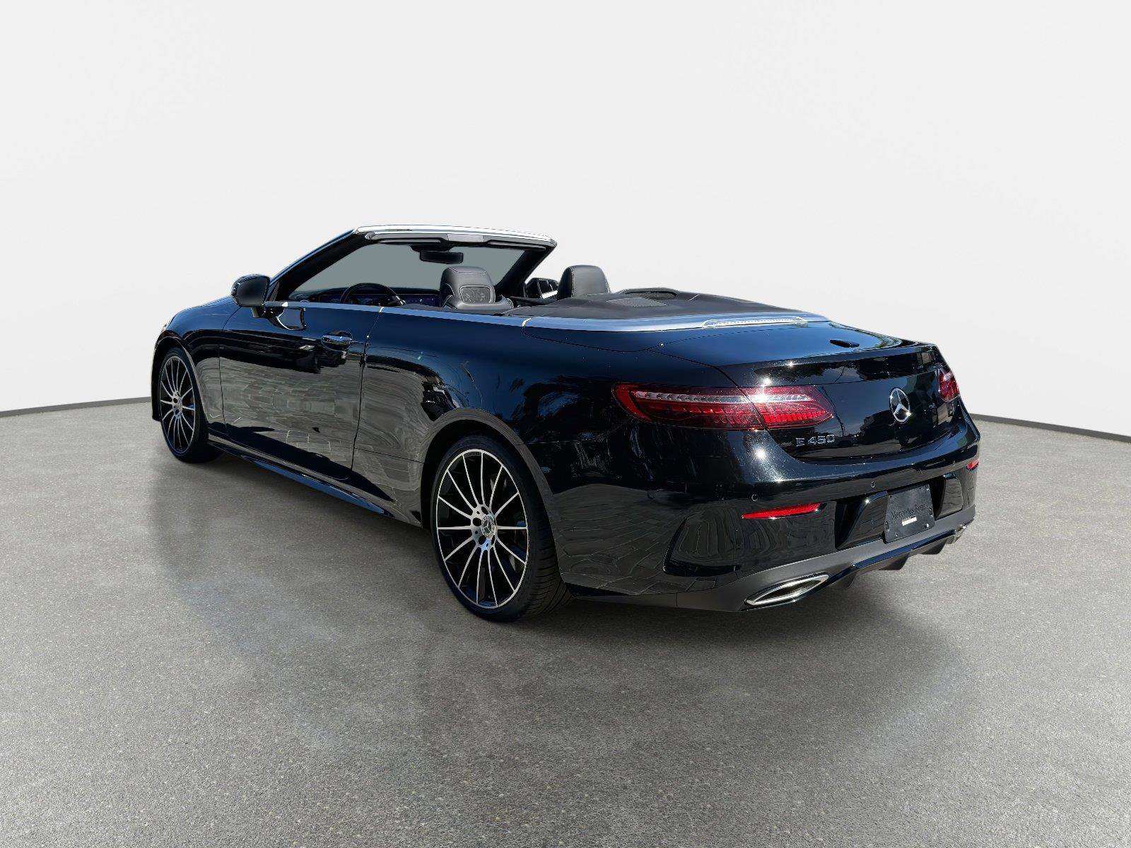 Used 2023 Mercedes-Benz E 450 Cabriolet w/ AMG Line image 12