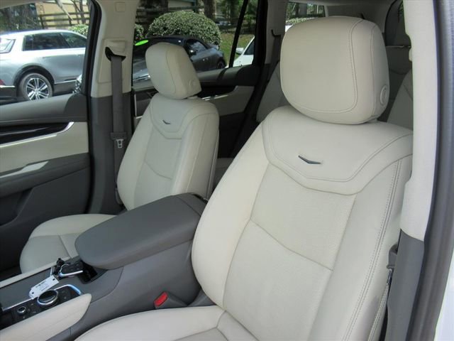 Certified 2023 Cadillac XT6 Premium Luxury image 19