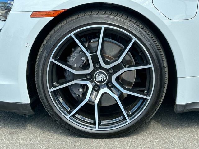 Used 2023 Porsche Taycan image 34
