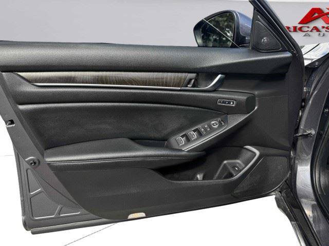 Used 2022 Honda Accord EX-L image 19